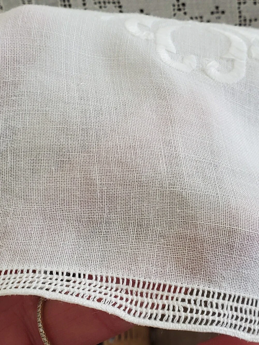 Vtg Madeira Linen Hand Embroidered Intricate Cutwork Tablecloth+12 Napkins White